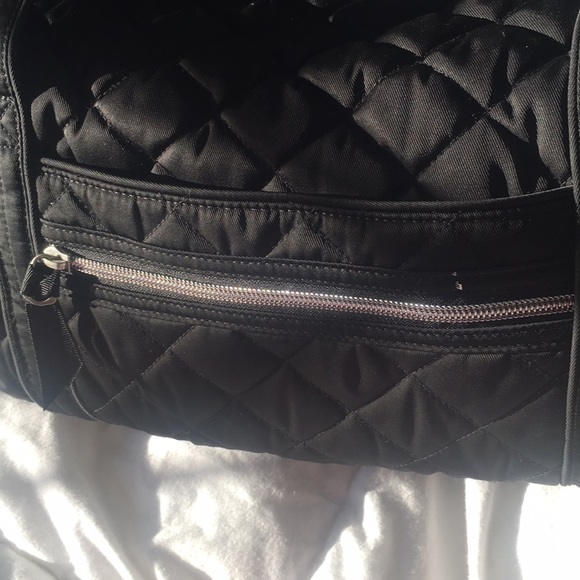 VERA BRADLEY WATER RESISTANT DUFFEL - Picture 3 of 8